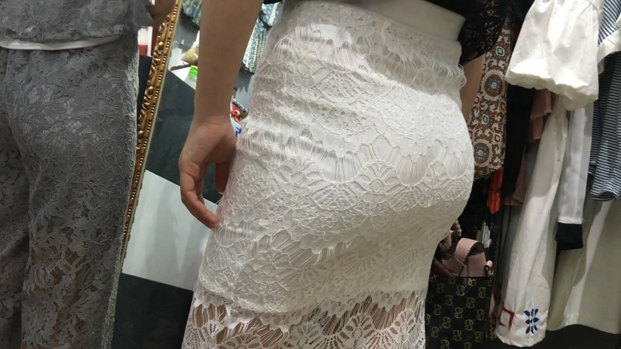 白色包屯大翘屯轻熟女[MP4/1.5GB]