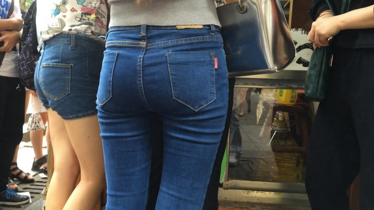 紧牛大胸美女人[MP4/2GB]