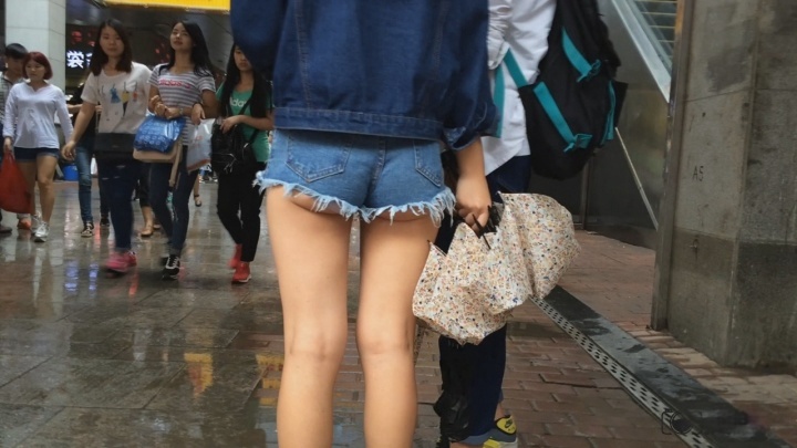 初秋的月牙[MP4/4GB]