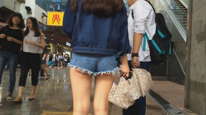 初秋的月牙[MP4/4GB]