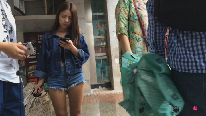 初秋的月牙[MP4/4GB]