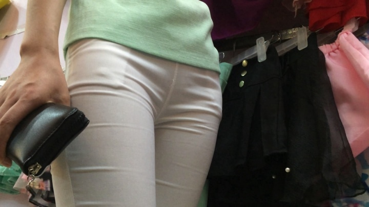 超长篇紧身白裤[MOV/3.5GB]