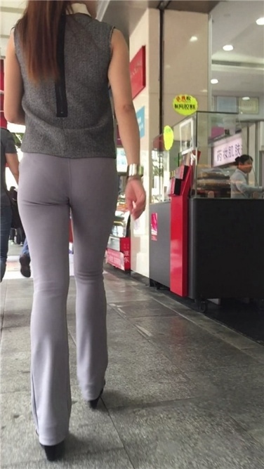 [JACK原创作品]极品紧身灰色打底裤熟女，太有味道了[623MB]