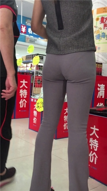 [JACK原创作品]极品紧身灰色打底裤熟女，太有味道了[623MB]