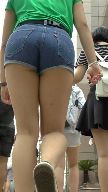 紧身兰牛绿Ｔ恤短发MM[MTS/1GB]