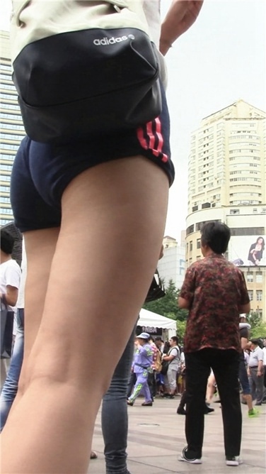 秀色不错的薄短裤[M2TS/1GB]