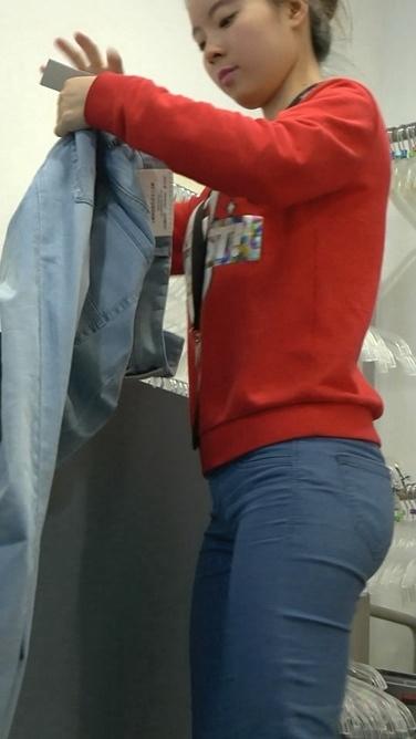 兰牛白胸图红衫美邦店员[MTS/3GB]