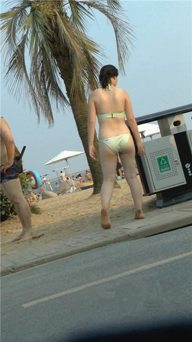 嫩绿比基尼-丰腴之美[1.5GB/MP4]