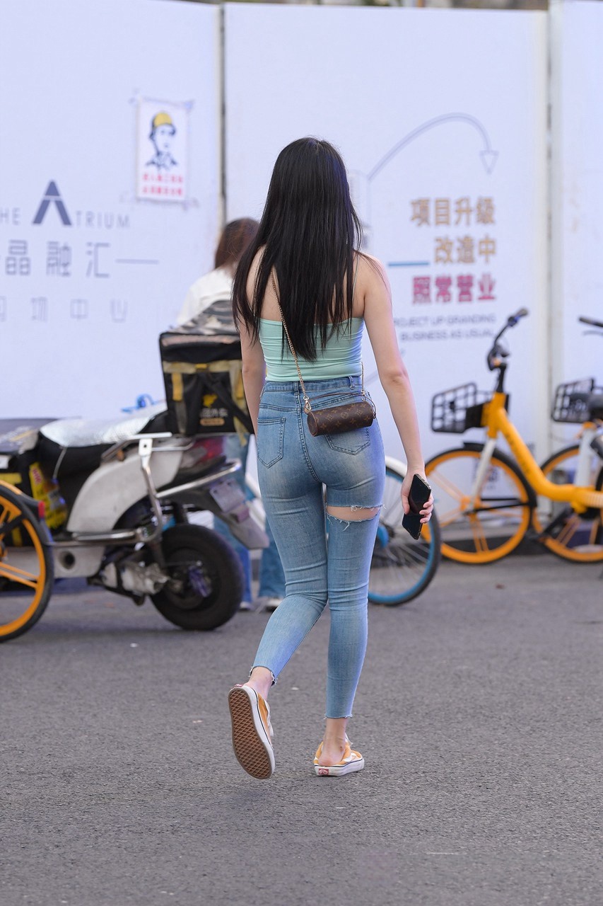 [套图85P]超紧牛仔裤小姐姐3A8255[862M]