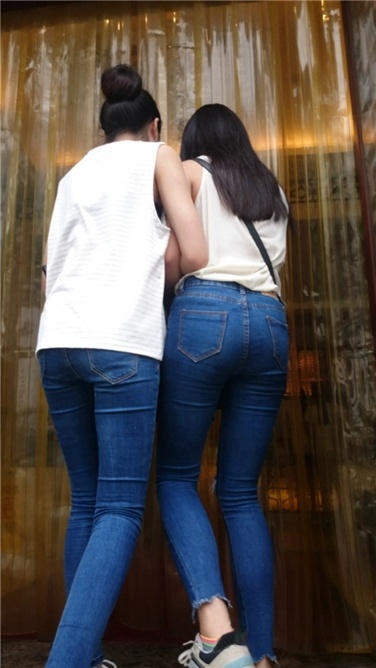 [雷神] [4K超清画质]多么漂亮的紧牛美眉啊~~[MP4/167MB]