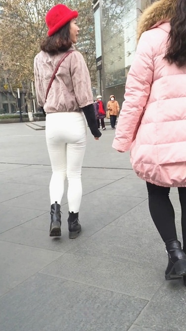 丰满白色紧牛MM [151M/MOV]