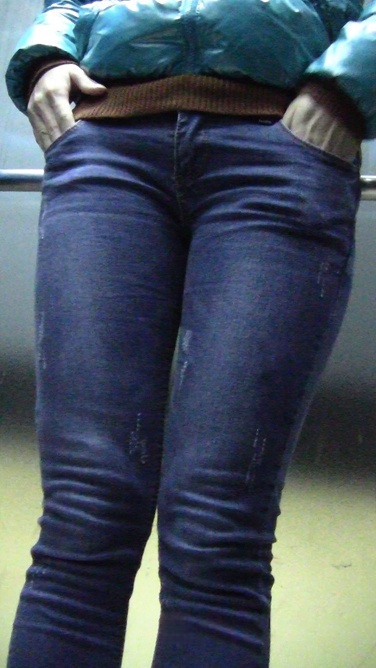 重口味牛仔裤熟妇步伐匆匆[178M/MTS]