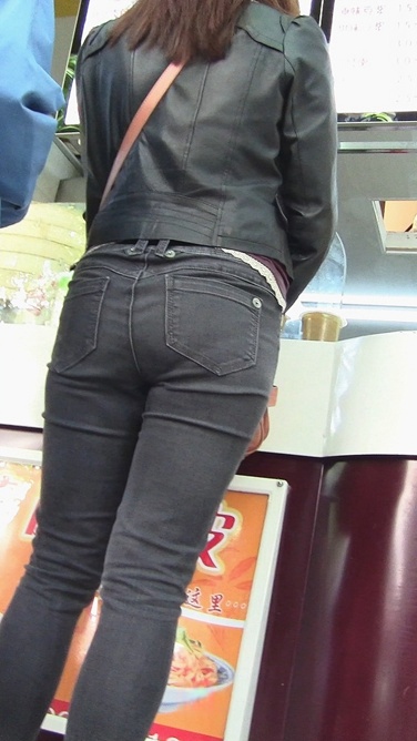 黑色紧身牛仔裤圆臀丰姿MM[390M/MTS]
