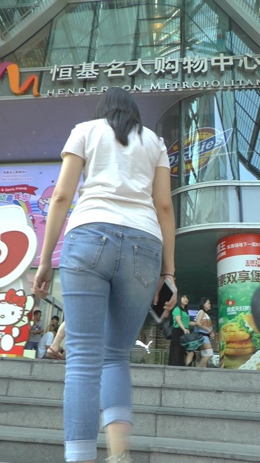 高挑的兰牛MM [142M/M2TS]