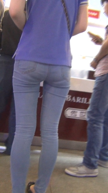 蓝牛shaofu排队shopping [177M/MTS]