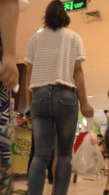 浑厚牛仔裤小妹逛超市[187M/M2TS]
