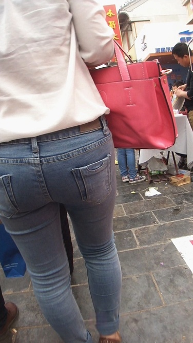 细高跟牛仔裤shaofu[192M/MP4]