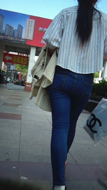 戴帽子的长发紧牛MM [504M/MTS]