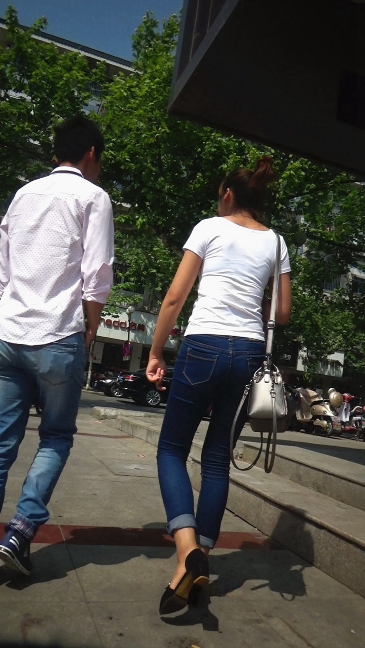 白衣牛仔裤MM [524M/MTS]