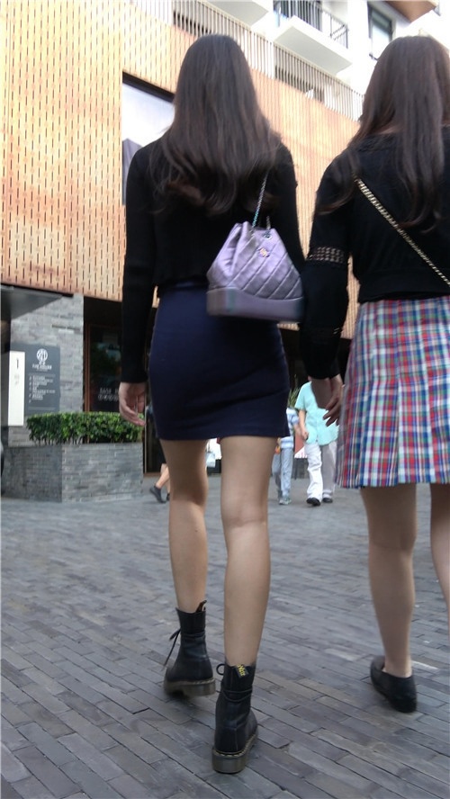 连体包臀裙小姐姐[3.14G/MP4]