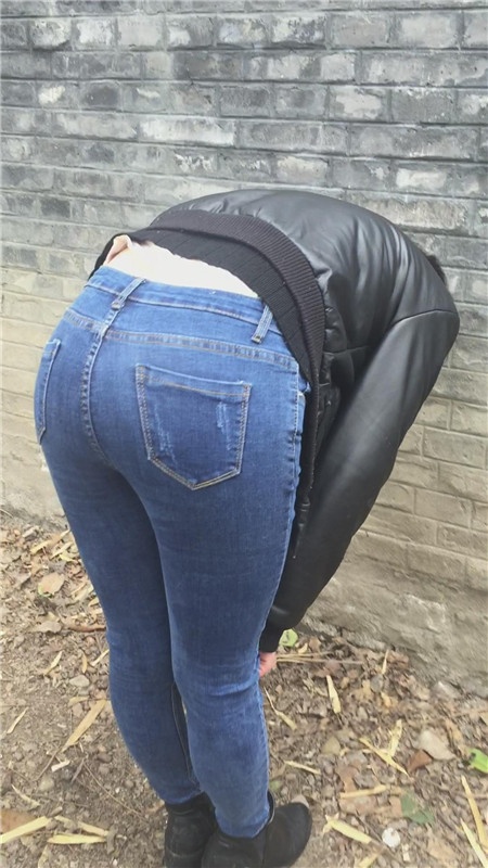 紧身牛仔裤[630M/MP4]