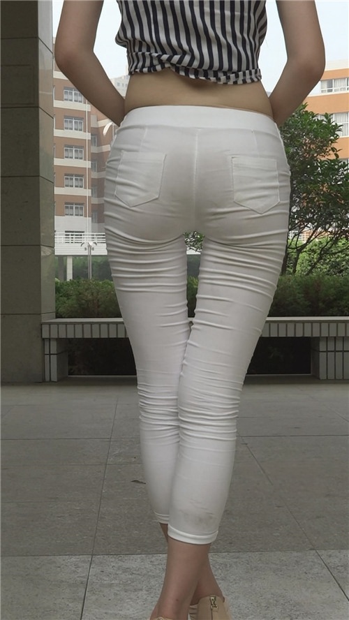 白色紧身裤小妹[5.47G/MP4]