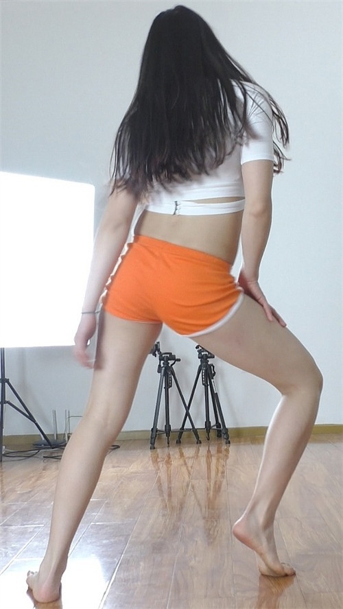 琦琦1期36部作品[25.55G/MP4]