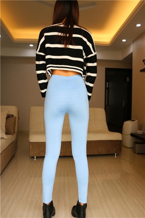 超紧蓝色紧身小妹【套图+视频】