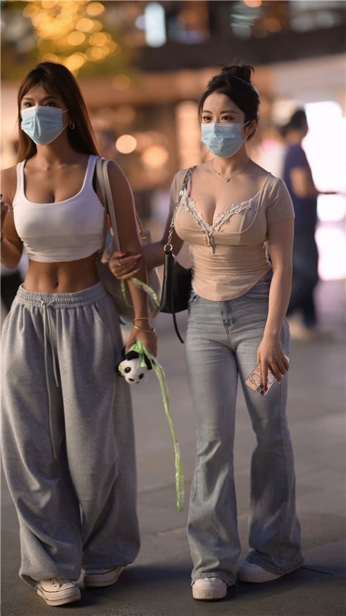 街边丰腴美女（上）[5.93G/MP4]