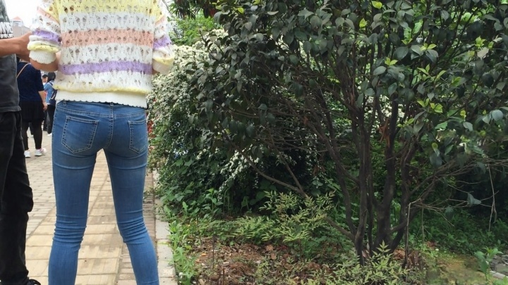 【带子狼原创作品】这个紧牛美眉很漂亮[MP4/1GB]