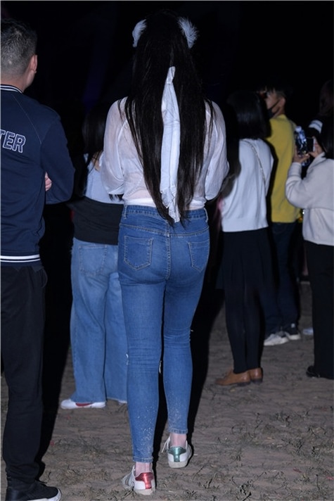 （套图）乳此动人(41P)[999M/JPG]