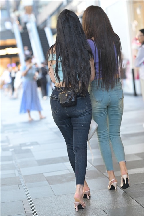 牛仔双骄(176P)[4.42G/JPG]