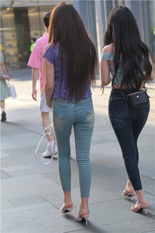 牛仔双骄(176P)[4.42G/JPG]