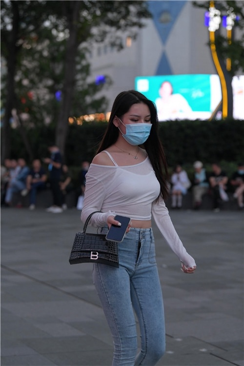 牛仔裤小姐姐(93P)[2.03G/JPG]