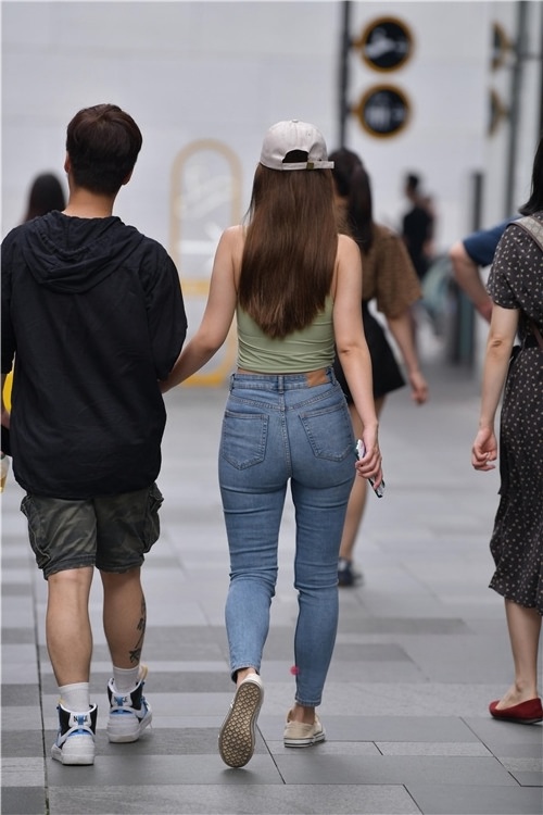 丰屯牛仔裤MM(55P)[1.2G/JPG]