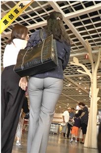 西裤熟女[MP4/1.7GB]