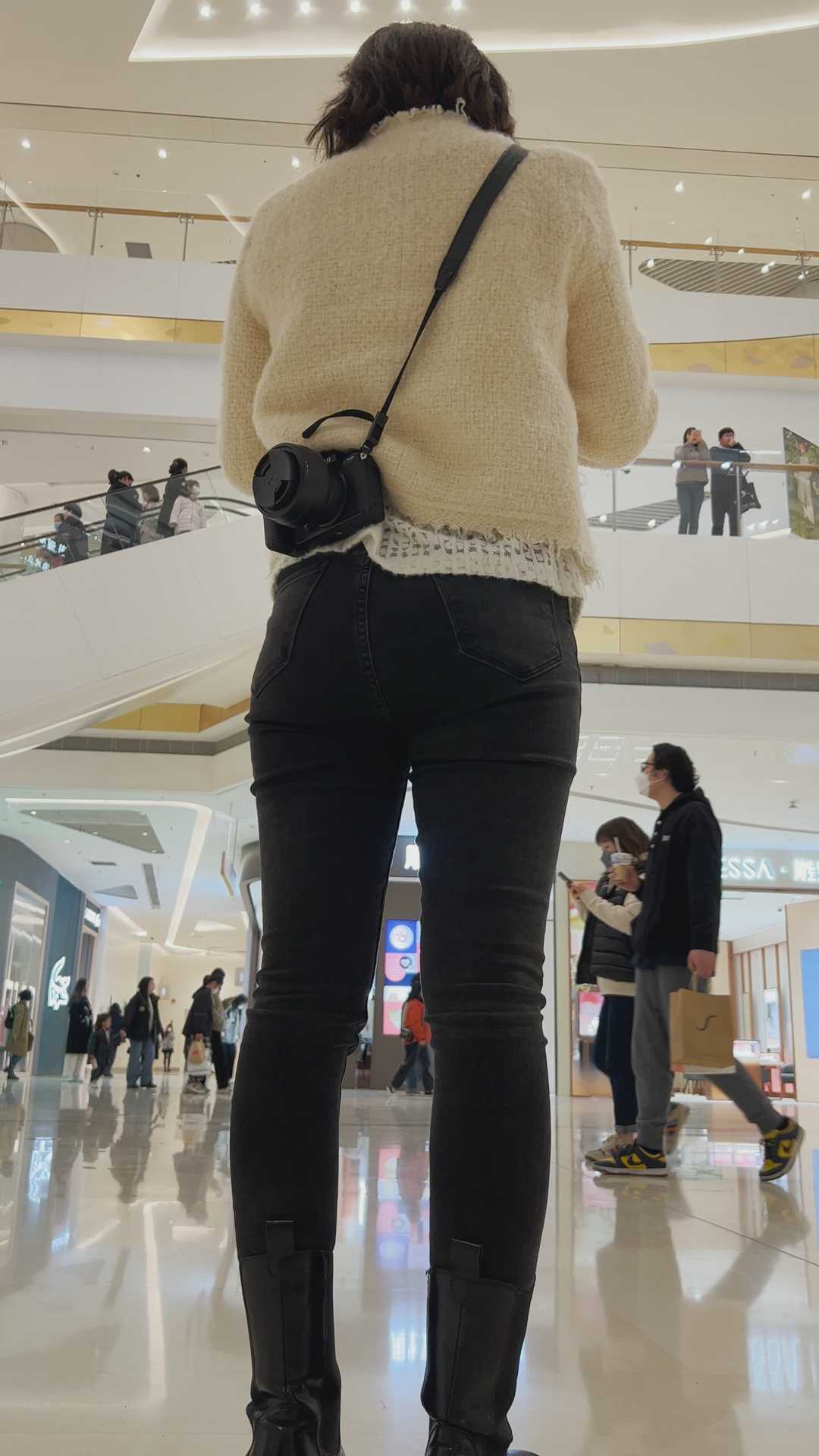 黑牛仔饱满紧臀你行你来(积分90)