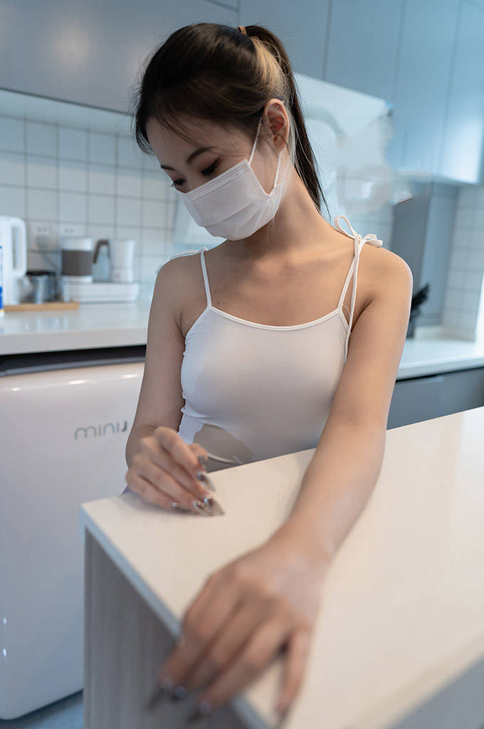 A095.肉丝和瑜伽裤