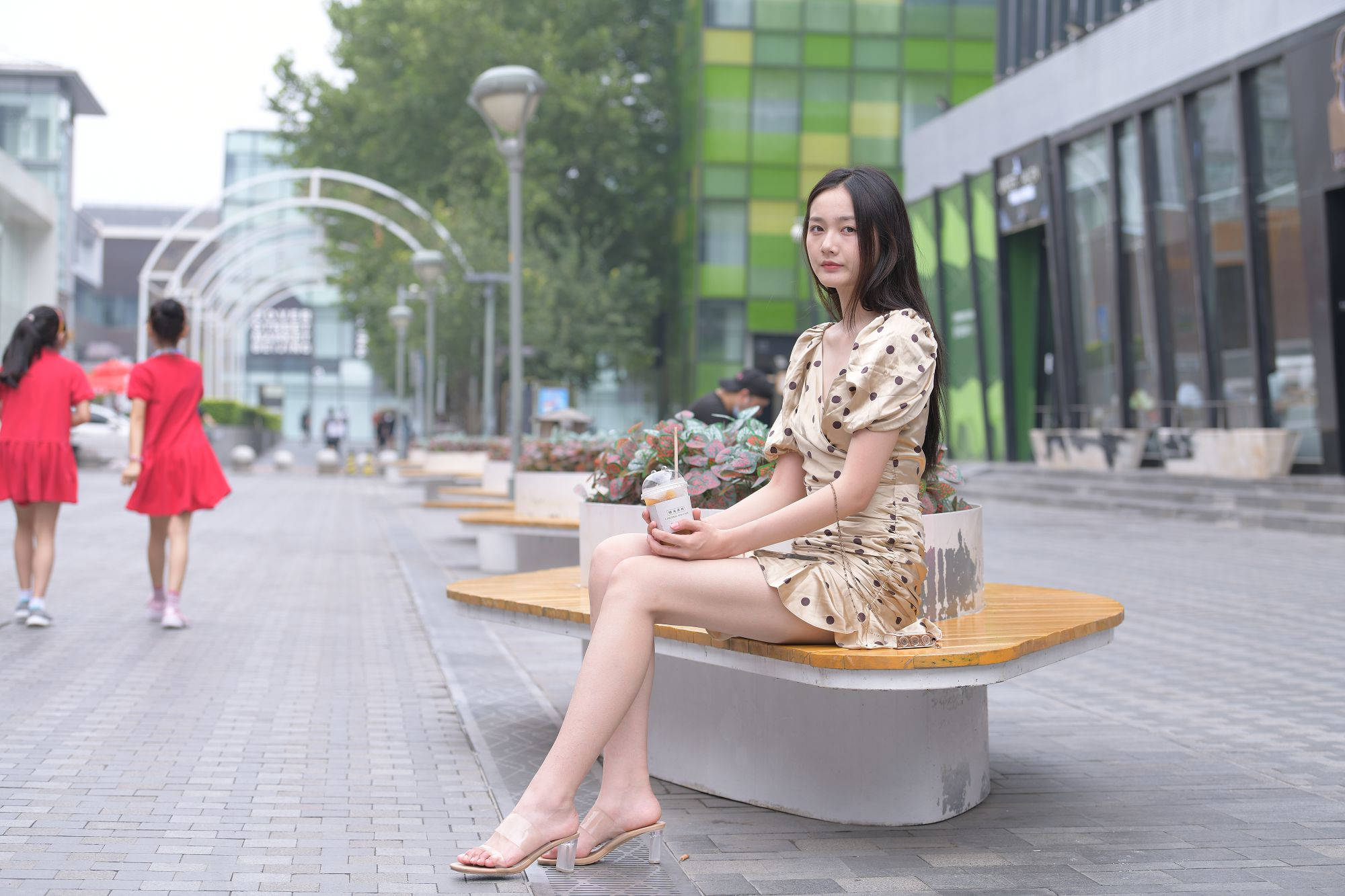 斑点包臀裙长腿美女极品【视频+套图】