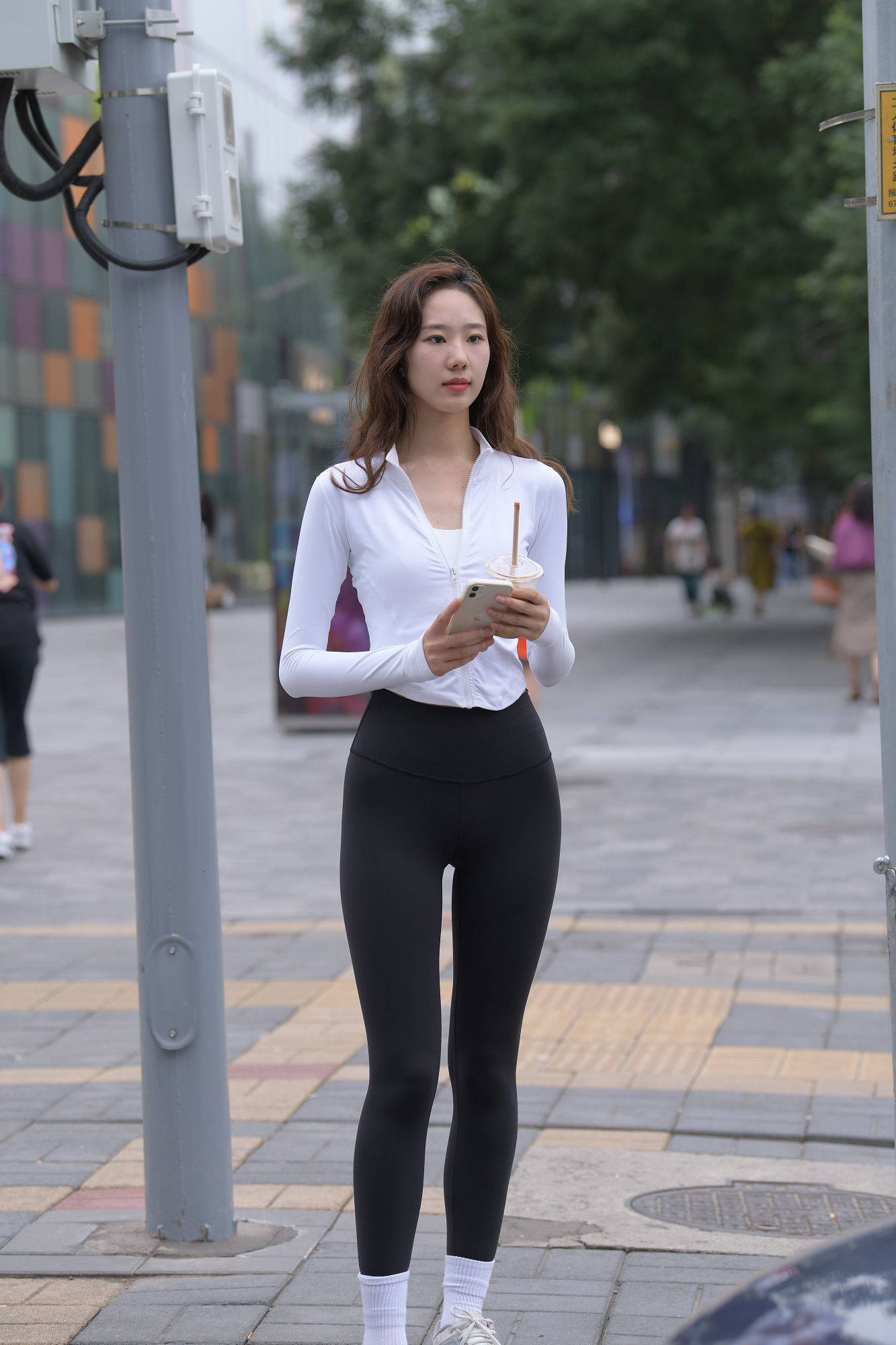 黑色瑜伽裤运动美女【视频+套图】