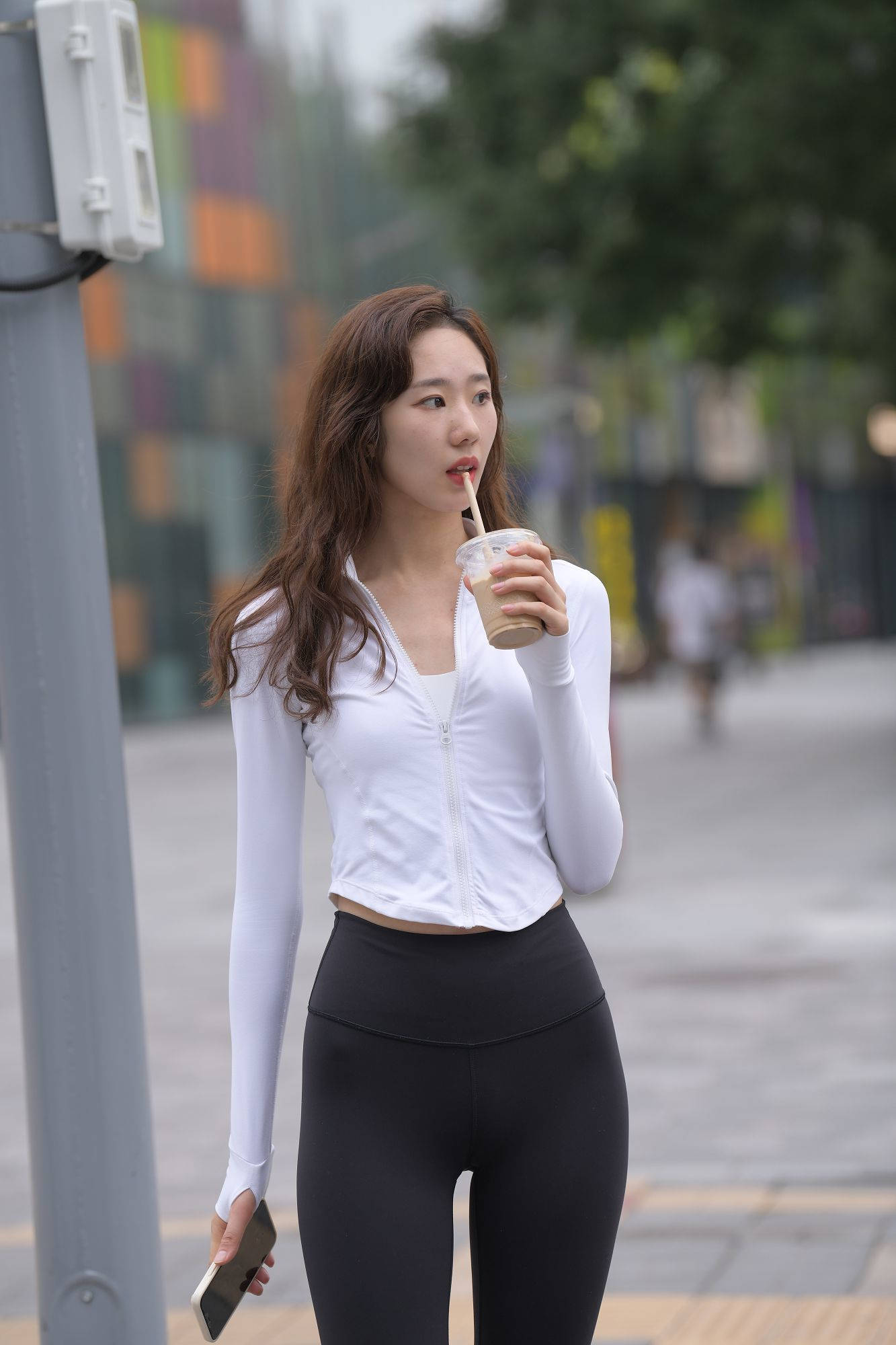 黑色瑜伽裤运动美女【视频+套图】