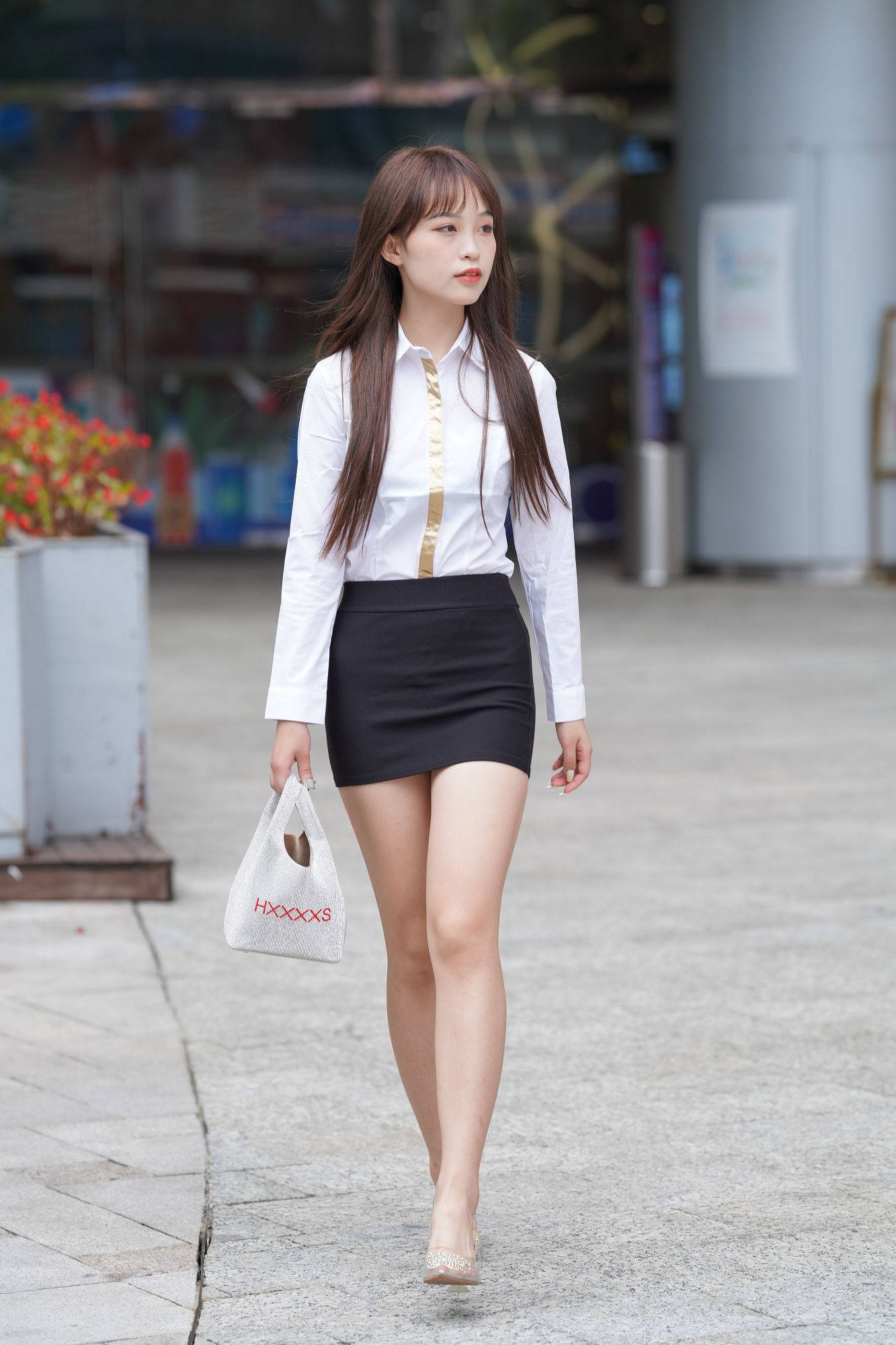 制服长腿美女【视频+套图】