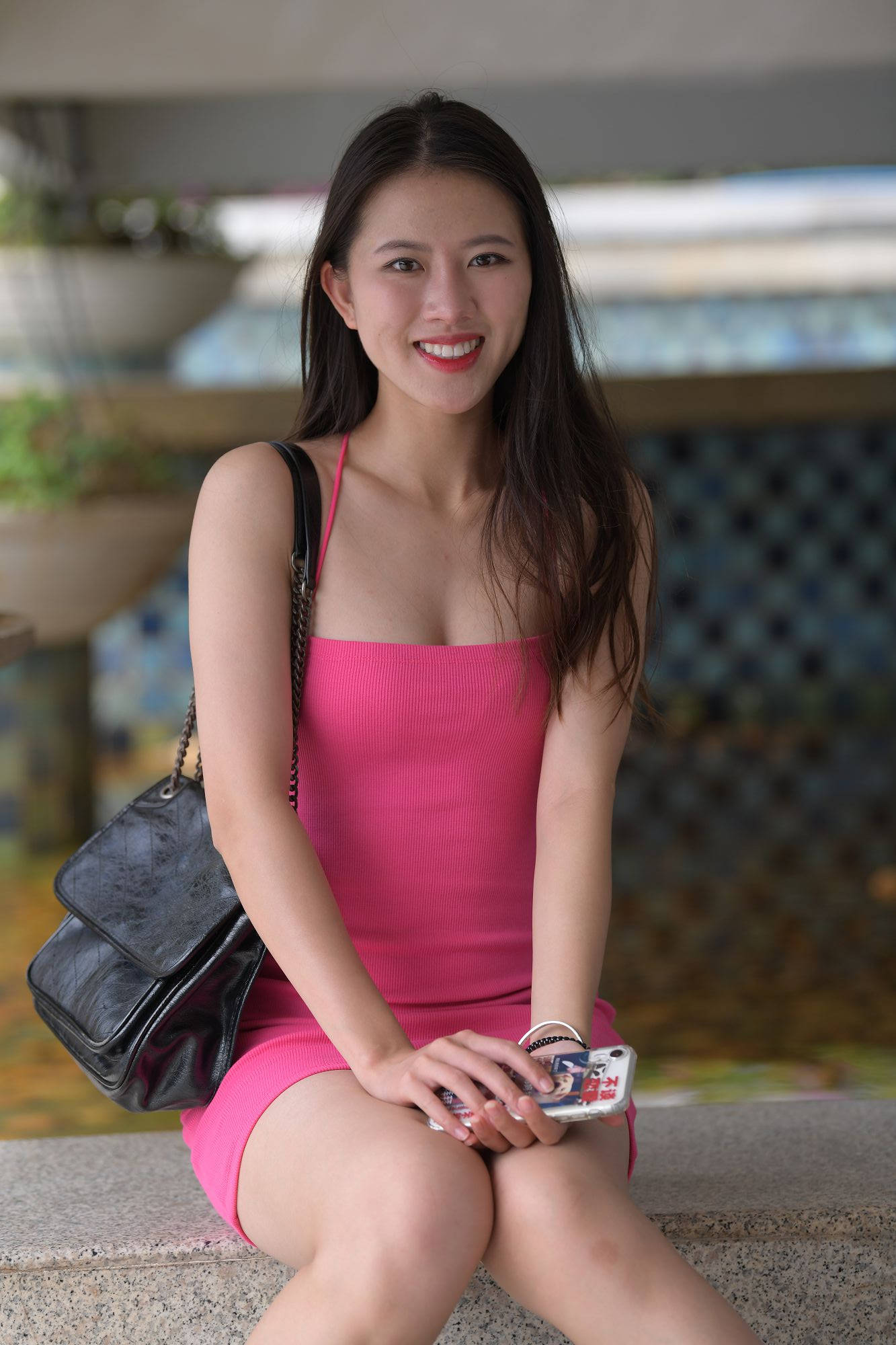 甜美的脸蛋超辣的身材【视频+套图】