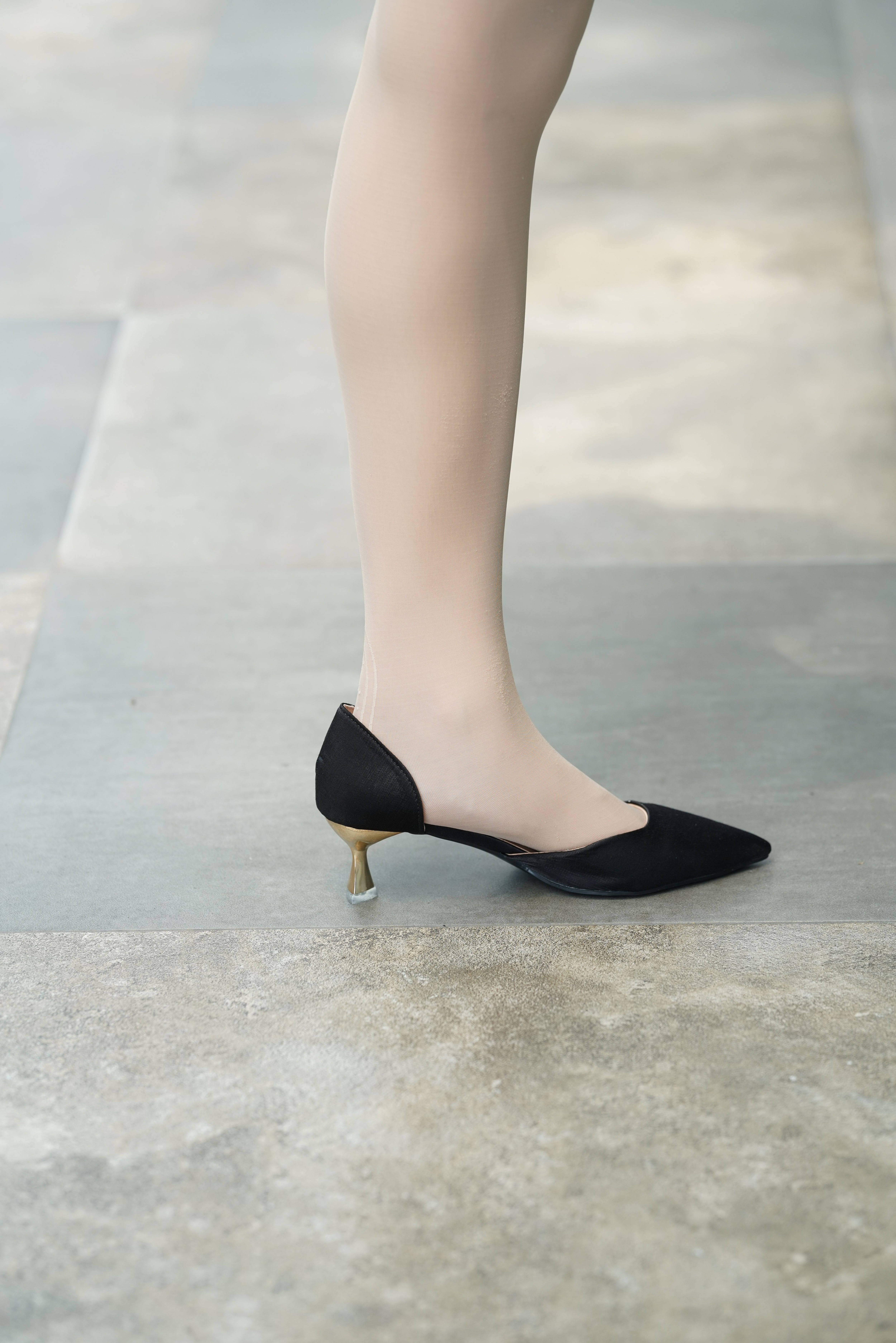 高清4K-灰色超短连衣裙ROU丝小姐姐【视频+套图】