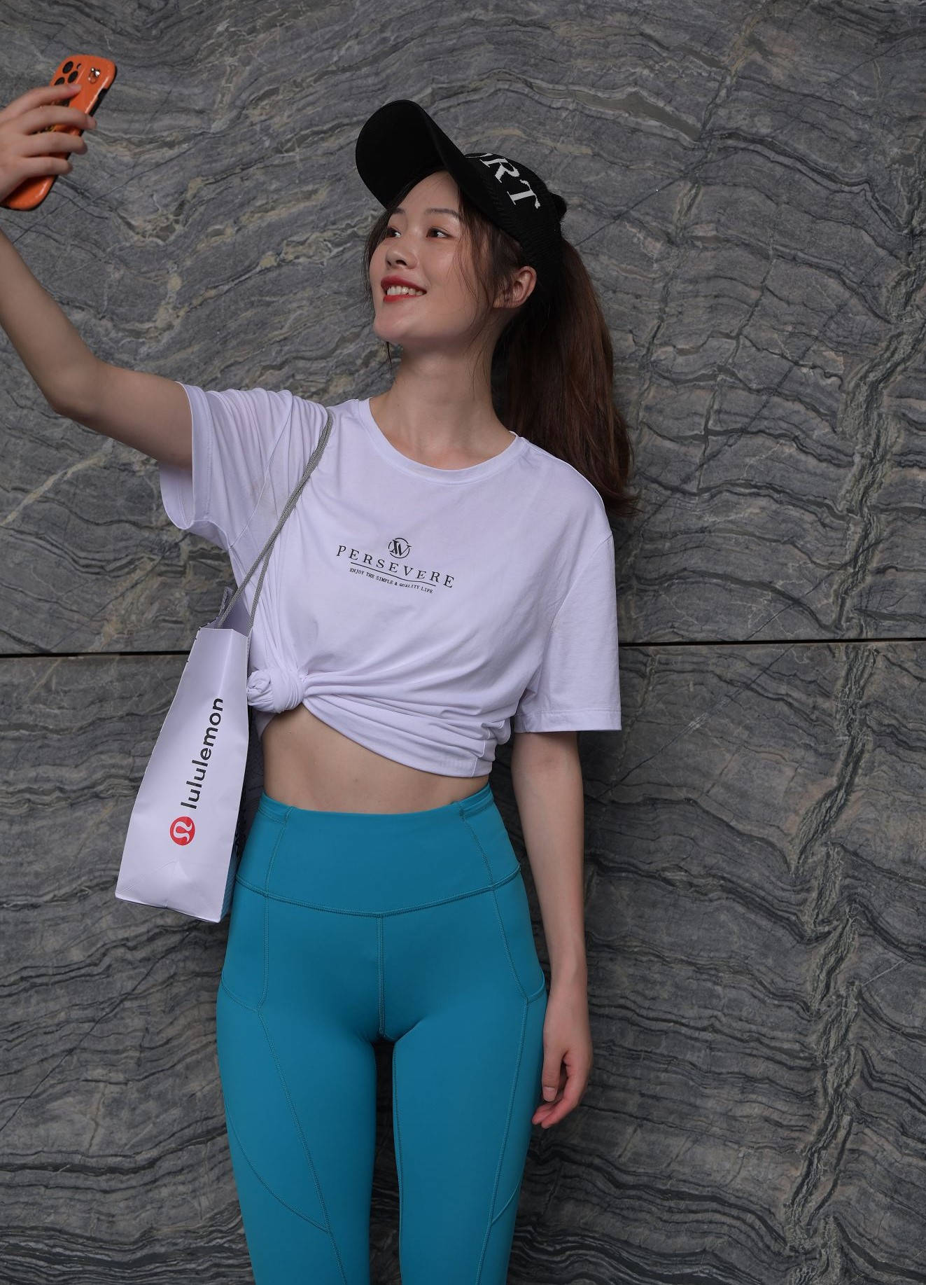 [套图+视频]青春靓丽蓝色瑜伽裤小姐姐