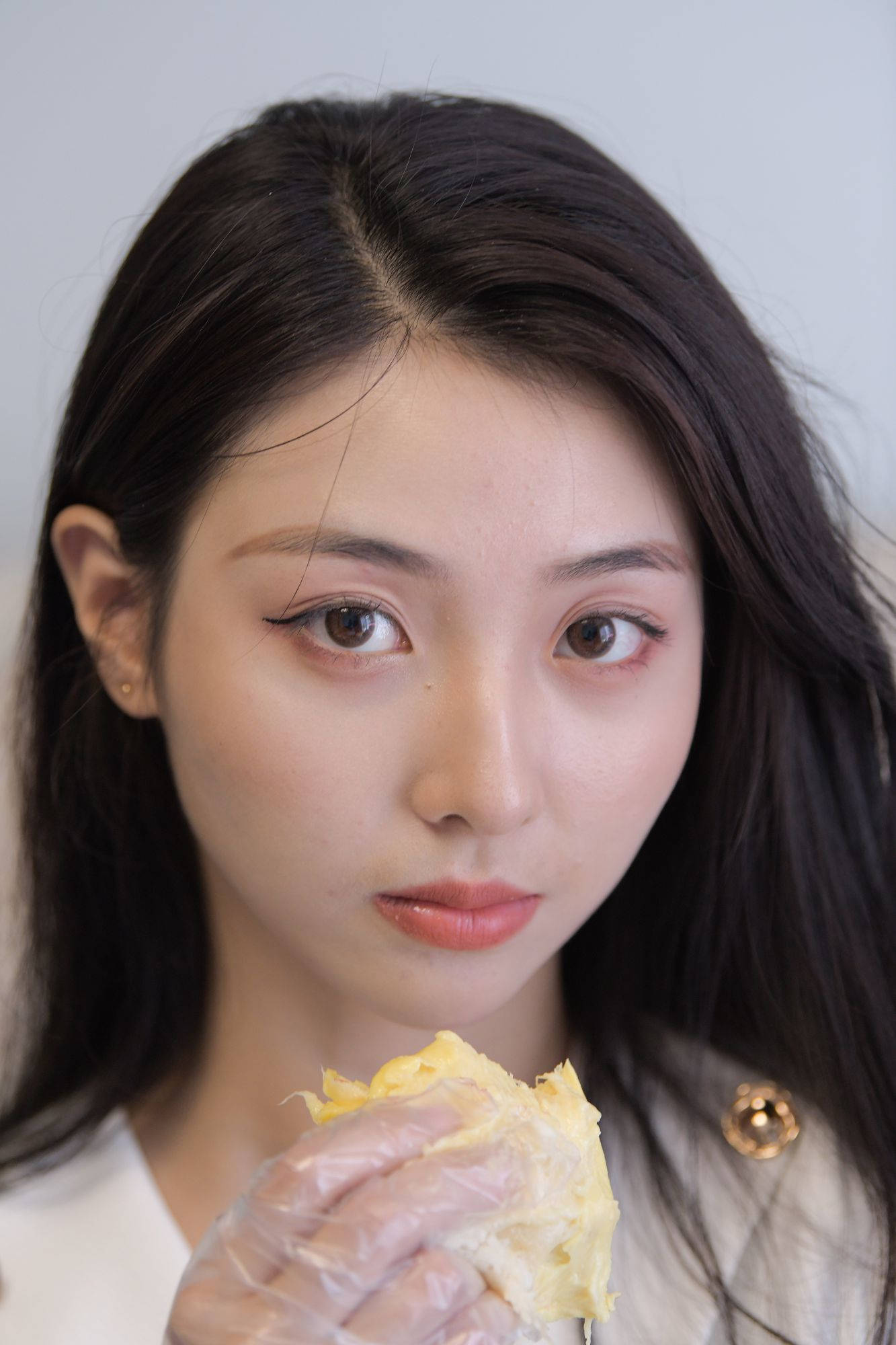 【套图+视频】白色制服美女