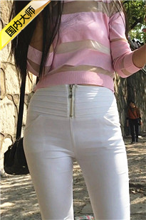 超紧白裤窄小内内眼镜妹[MP4/2GB]