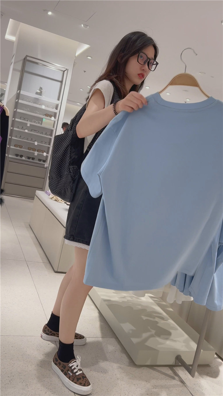 2023年6月KFC最新街拍美女视频[26.5G]