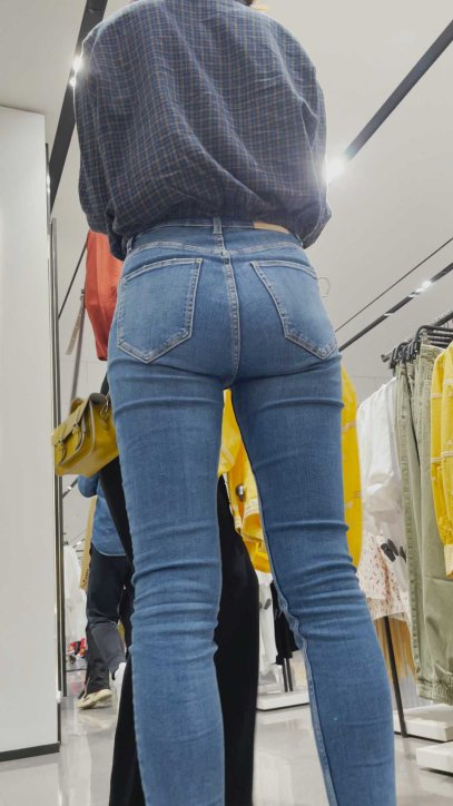 性感蓝牛苹果臀金三角小姐姐第一季