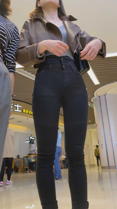 小翘臀和身材完美匹配金三角女神